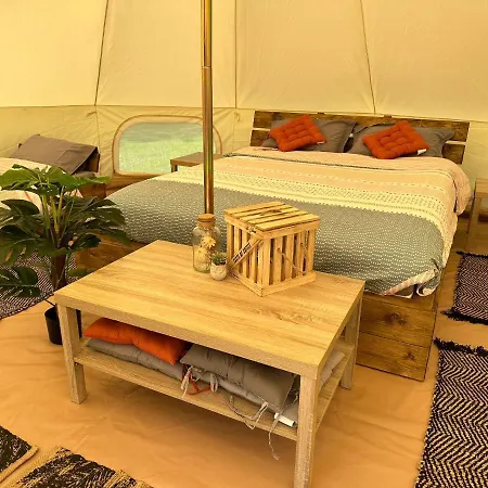 La Petite Cachette مكان تخييم *