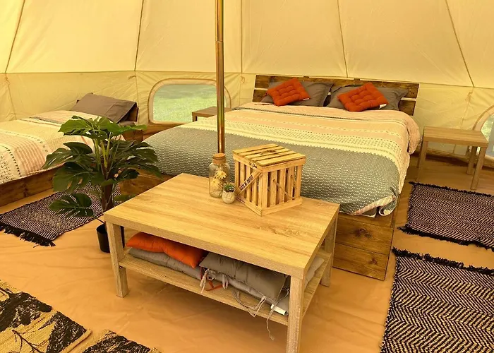 La Petite Cachette Camping *